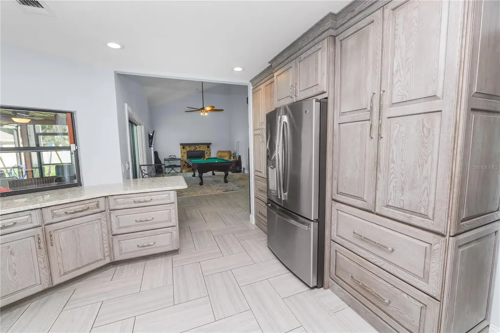 1224 Rainbrook Circle Valrico FL 33596