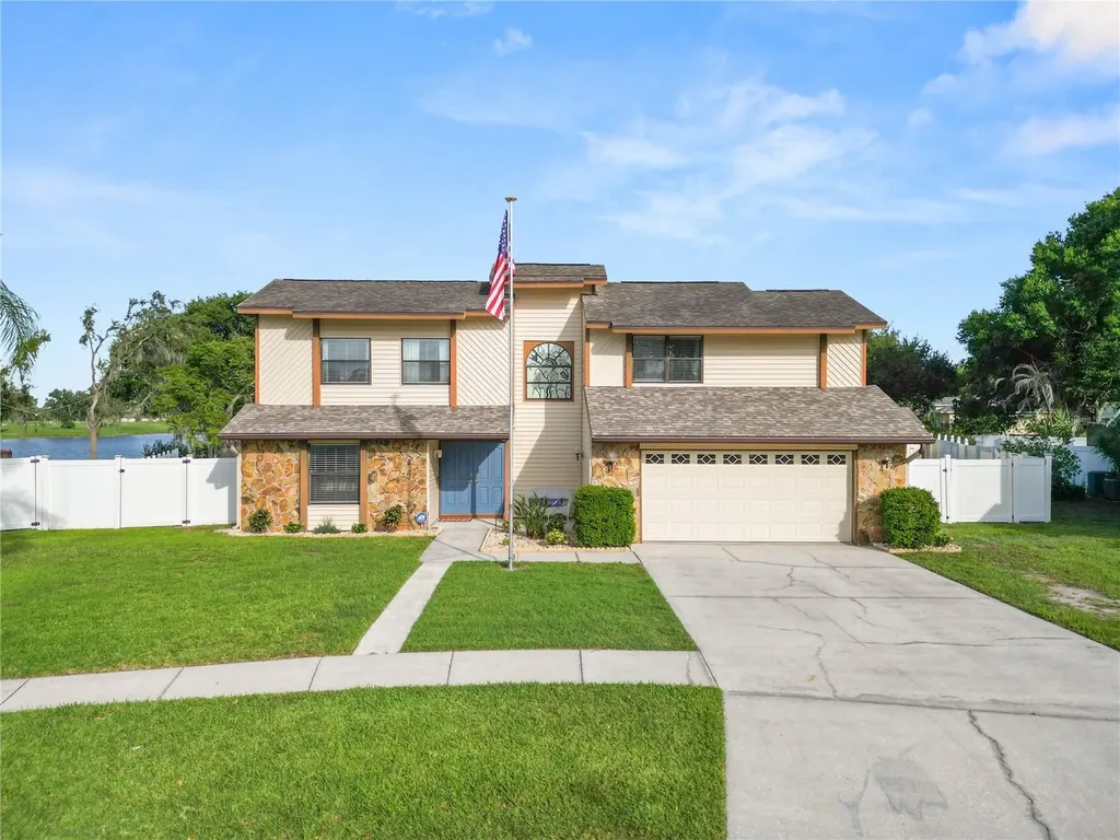1224 Rainbrook Circle Valrico FL 33596