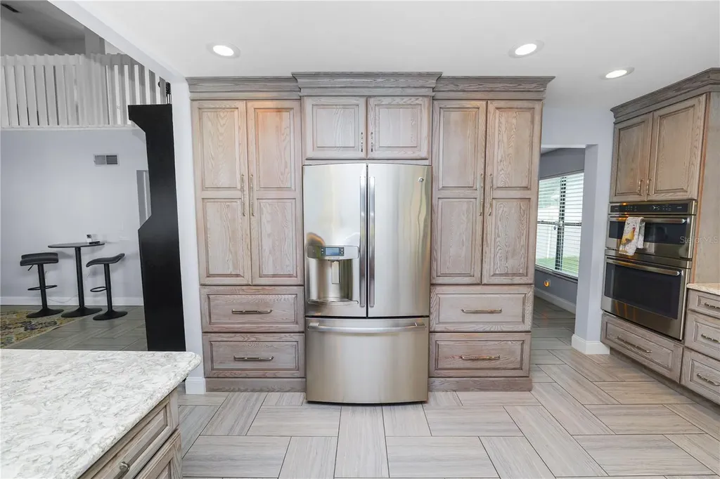 1224 Rainbrook Circle Valrico FL 33596