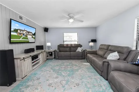1224 Rainbrook Circle Valrico FL 33596