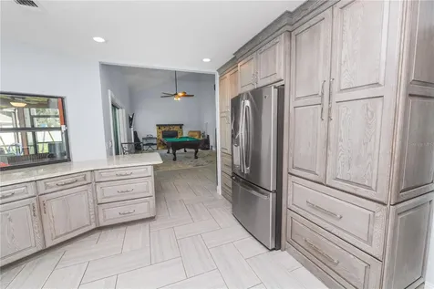 1224 Rainbrook Circle Valrico FL 33596