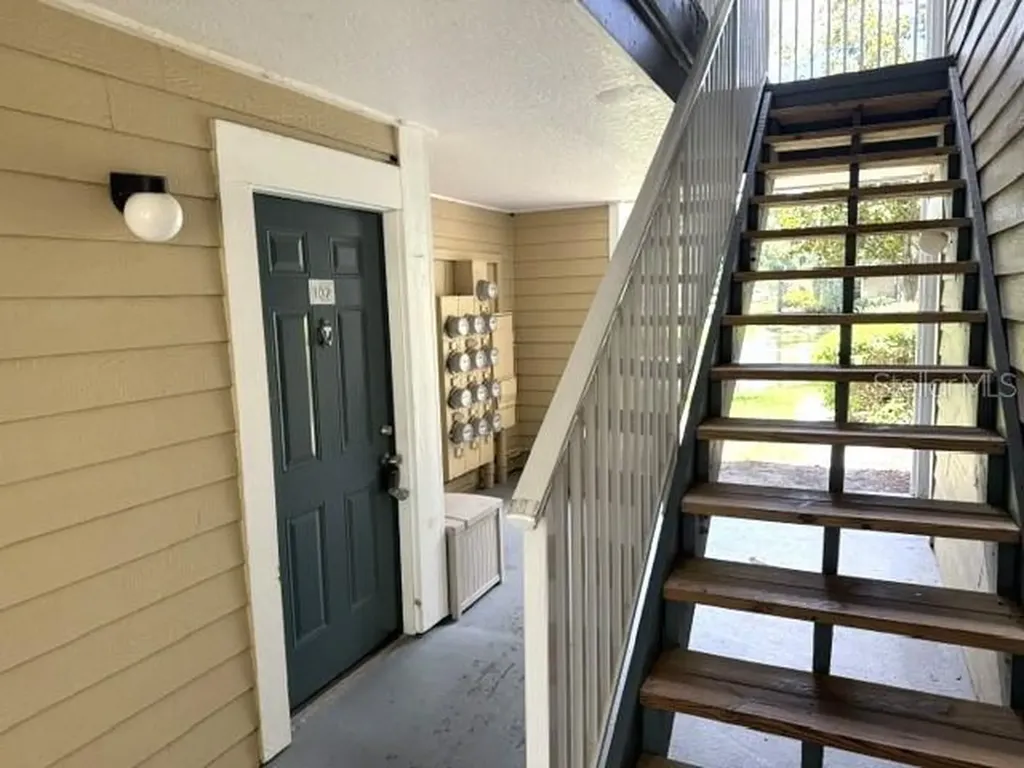 4211 Chatham Oak Court Tampa FL 33624