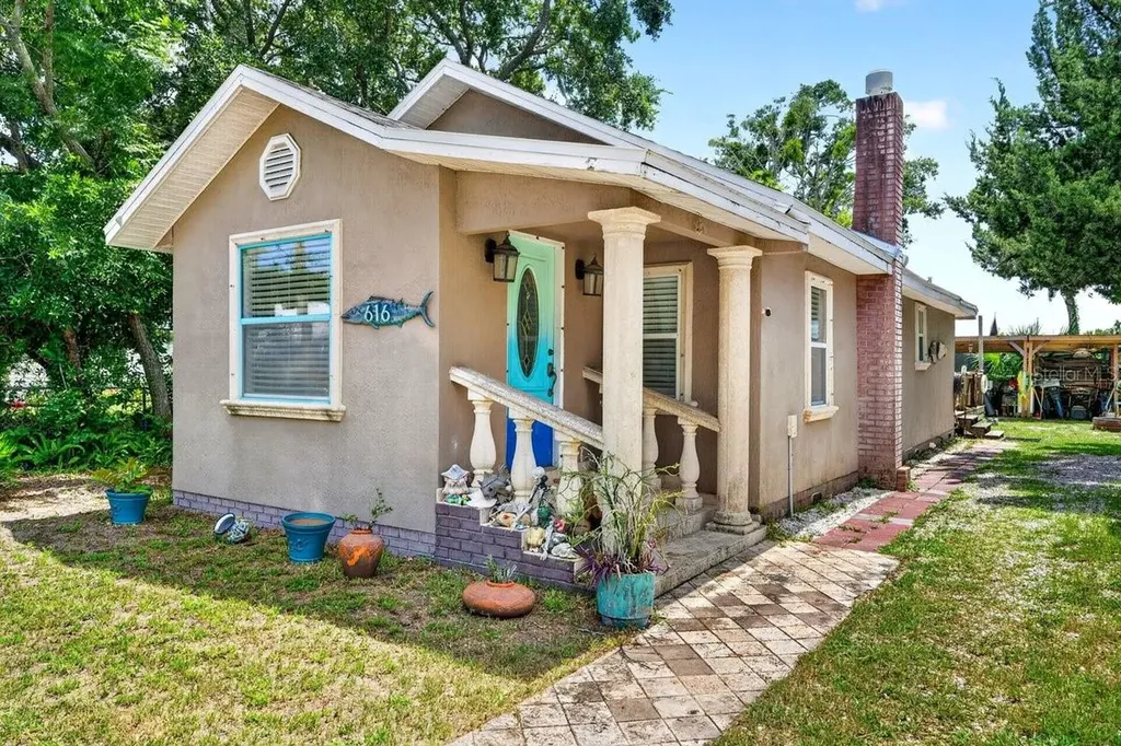 616 Dora Street New Smyrna Beach FL 32168