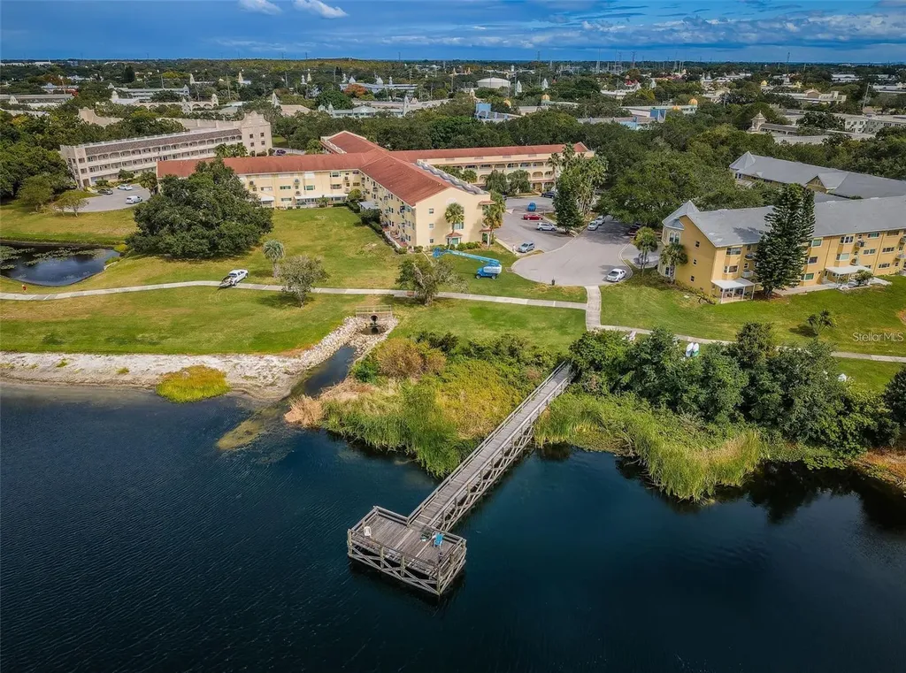 2222 Norwegian Drive Clearwater FL 33763