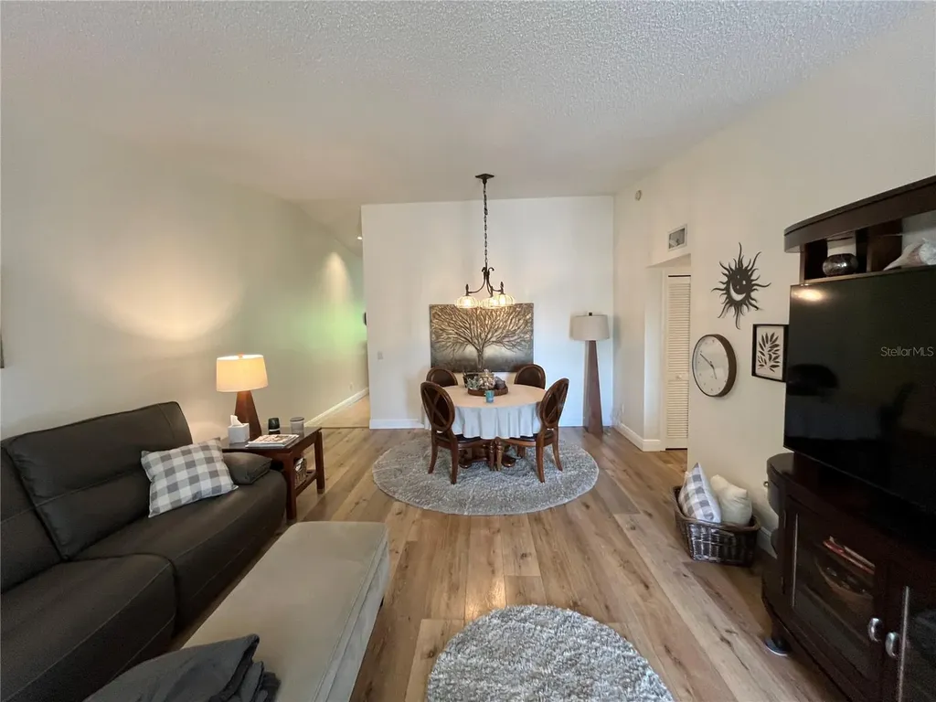 2222 Norwegian Drive Clearwater FL 33763