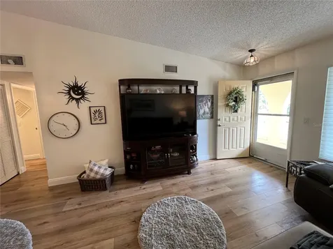 2222 Norwegian Drive Clearwater FL 33763