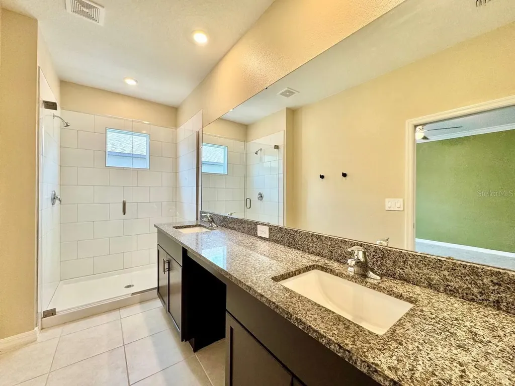 10809 Fowlers Bluff Court Tampa FL 33647
