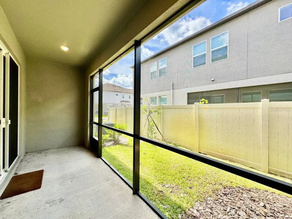 10809 Fowlers Bluff Court Tampa FL 33647
