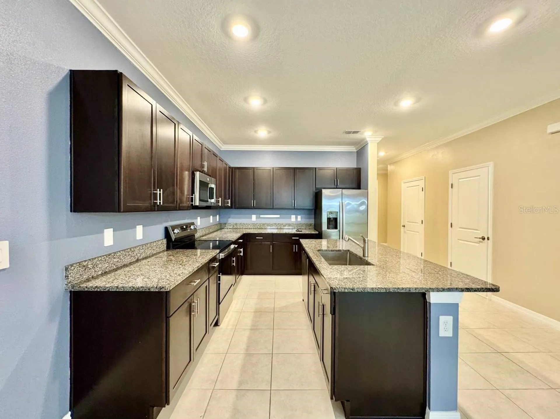 10809 Fowlers Bluff Court Tampa FL 33647