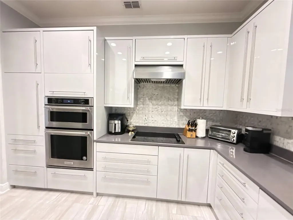 9918 Bay Vista Estates Boulevard Orlando FL 32836