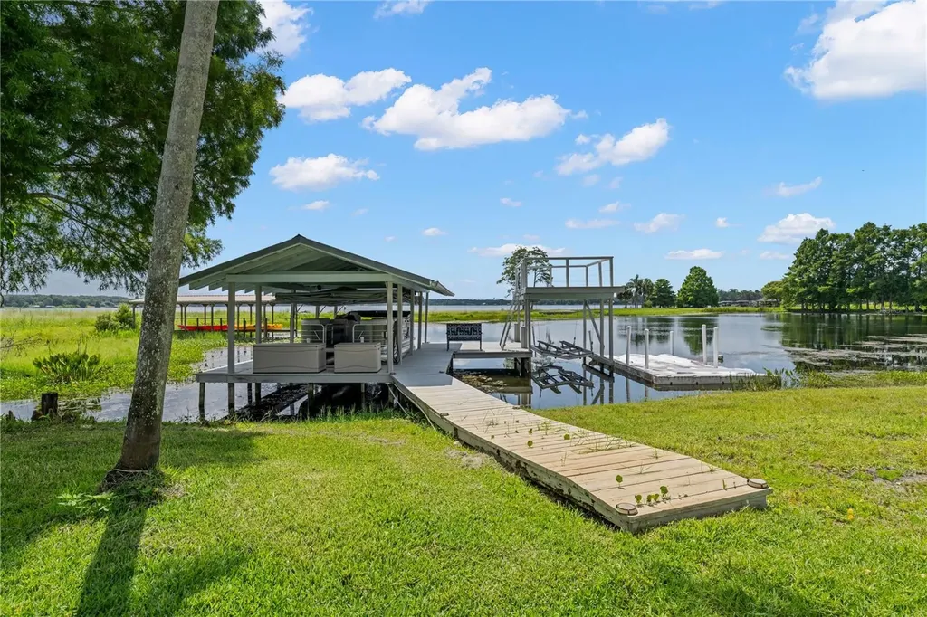 4931 Dora Drive Mount Dora FL 32757