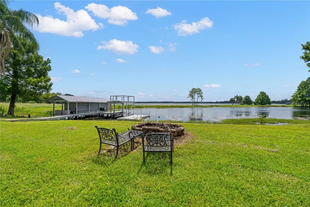4931 Dora Drive Mount Dora FL 32757