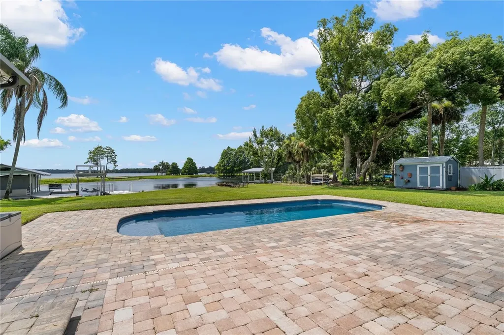 4931 Dora Drive Mount Dora FL 32757
