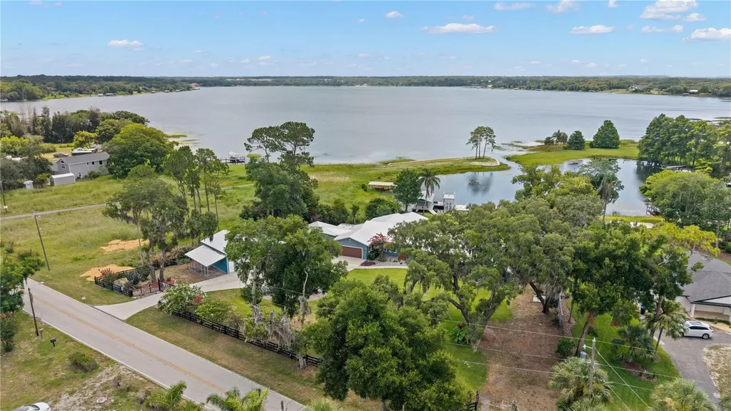4931 Dora Drive Mount Dora FL 32757