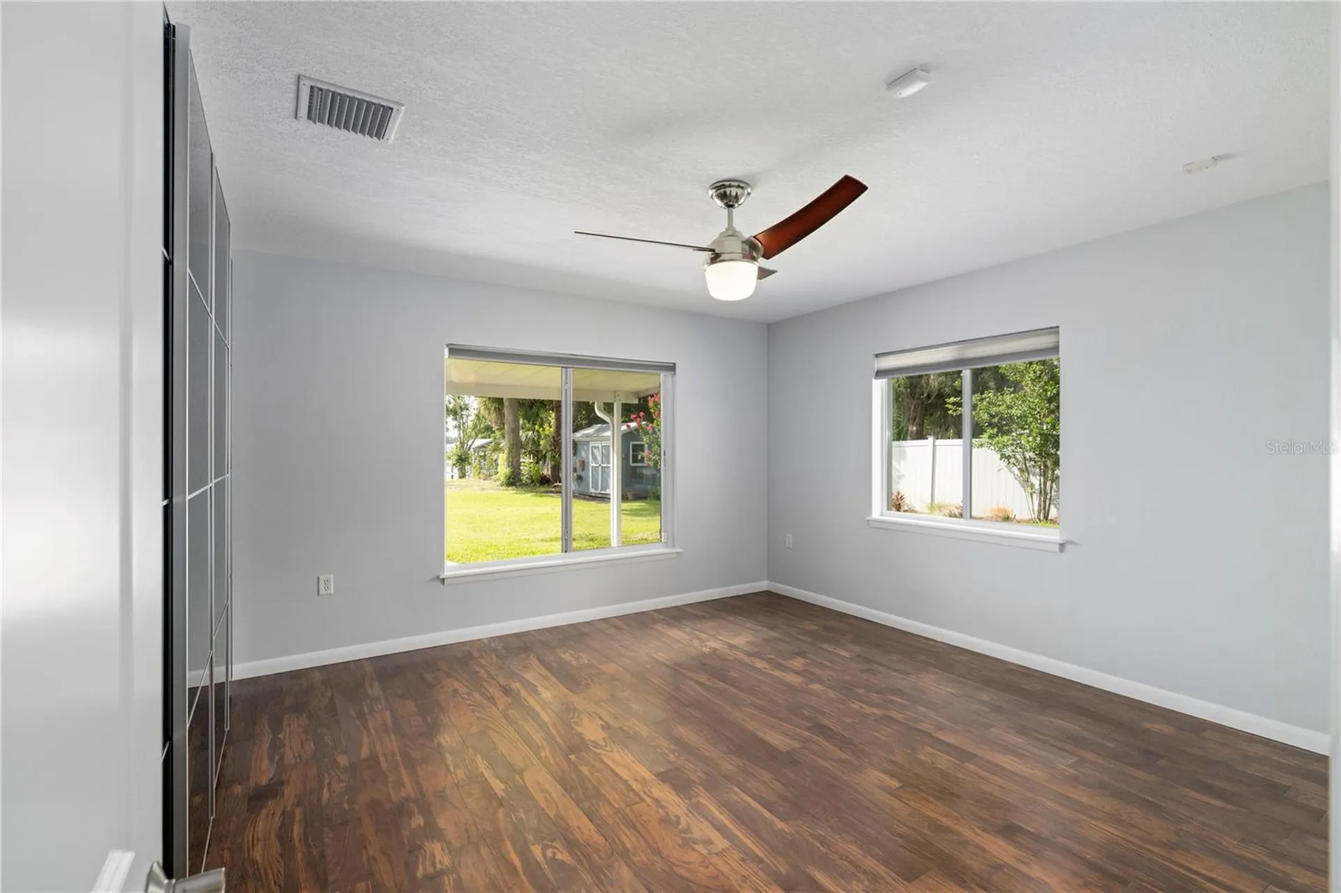 4931 Dora Drive Mount Dora FL 32757