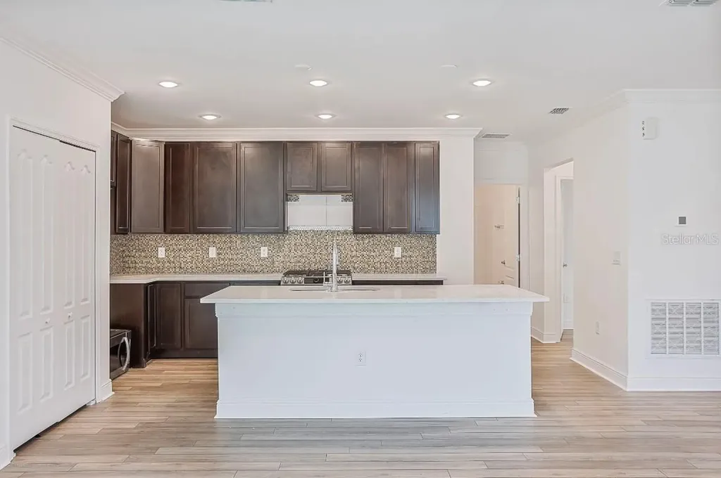 1927 Travelers Palm Drive Edgewater FL 32141