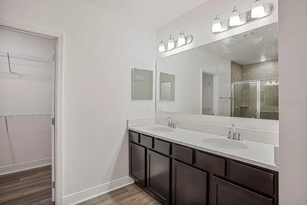 1927 Travelers Palm Drive Edgewater FL 32141