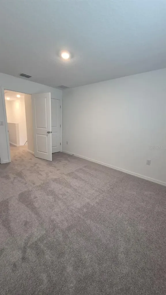 2860 Skyline Loop Kissimmee FL 34758
