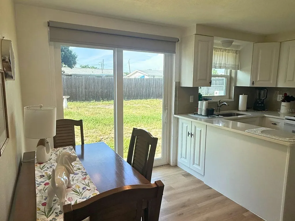 4901 Picture Avenue Holiday FL 34690