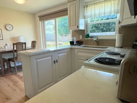 4901 Picture Avenue Holiday FL 34690