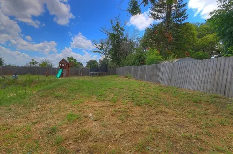 110 Plum Avenue Frostproof FL 33843