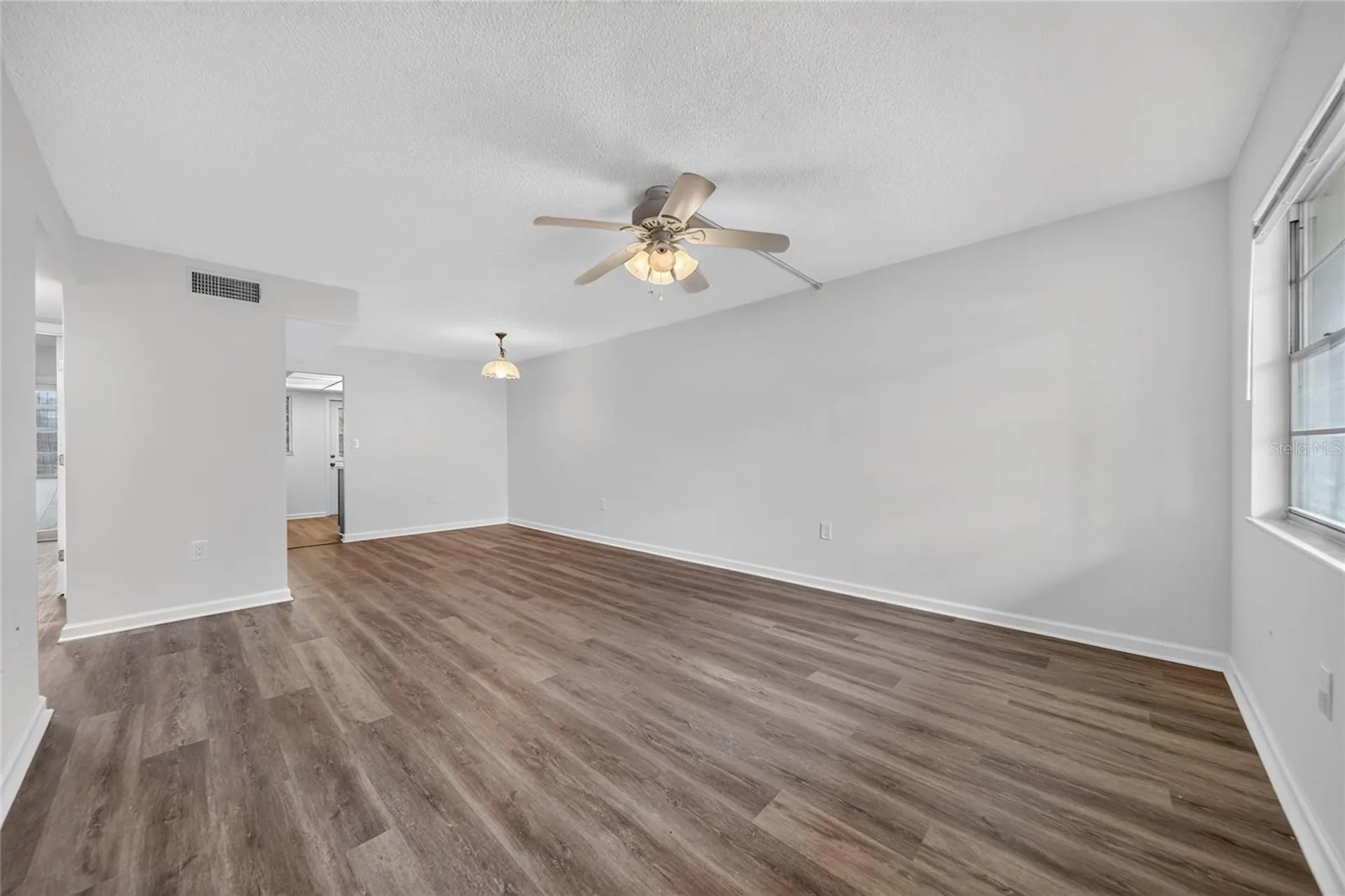 951 79th Avenue N St Petersburg FL 33702