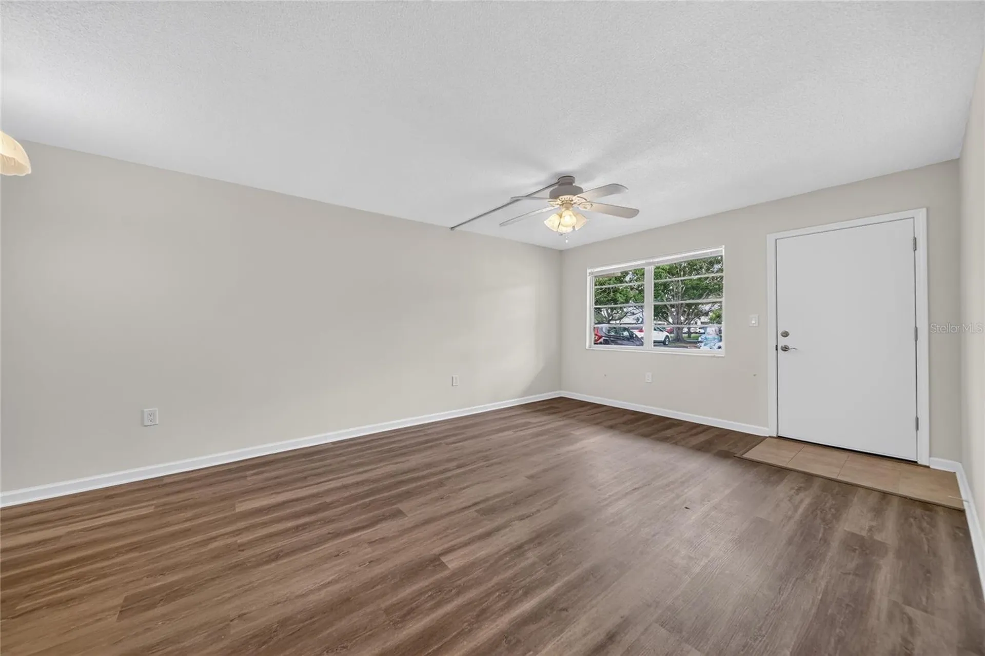 951 79th Avenue N St Petersburg FL 33702