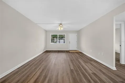951 79th Avenue N St Petersburg FL 33702
