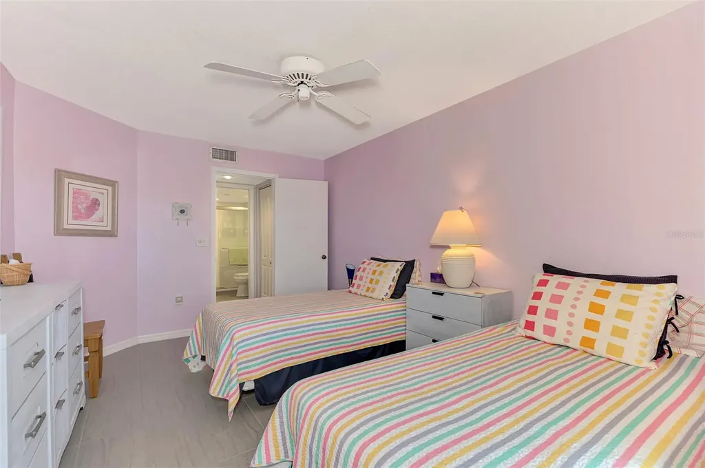 2729 N Beach Road Englewood FL 34223