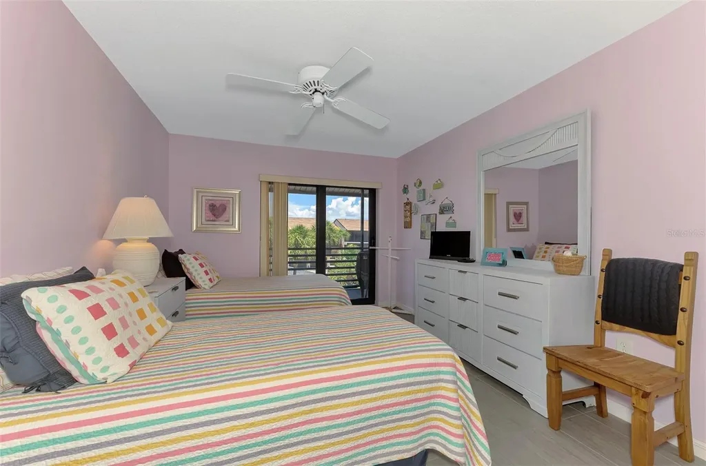 2729 N Beach Road Englewood FL 34223