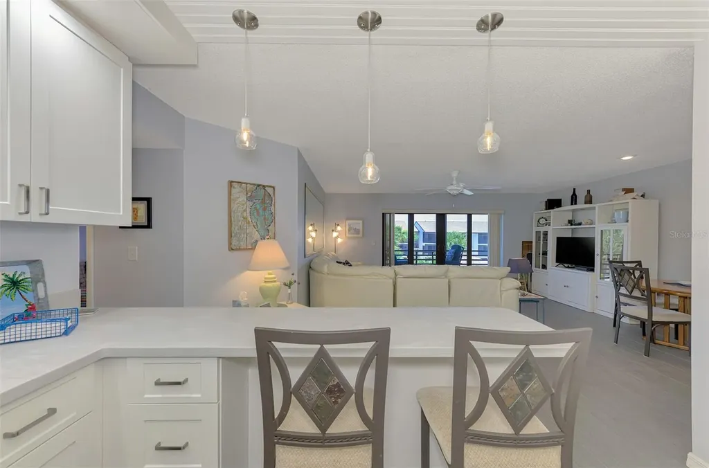 2729 N Beach Road Englewood FL 34223