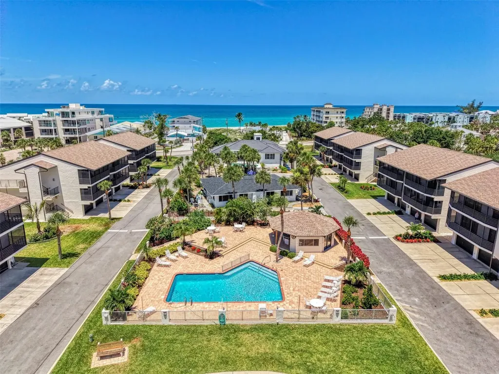 2729 N Beach Road Englewood FL 34223