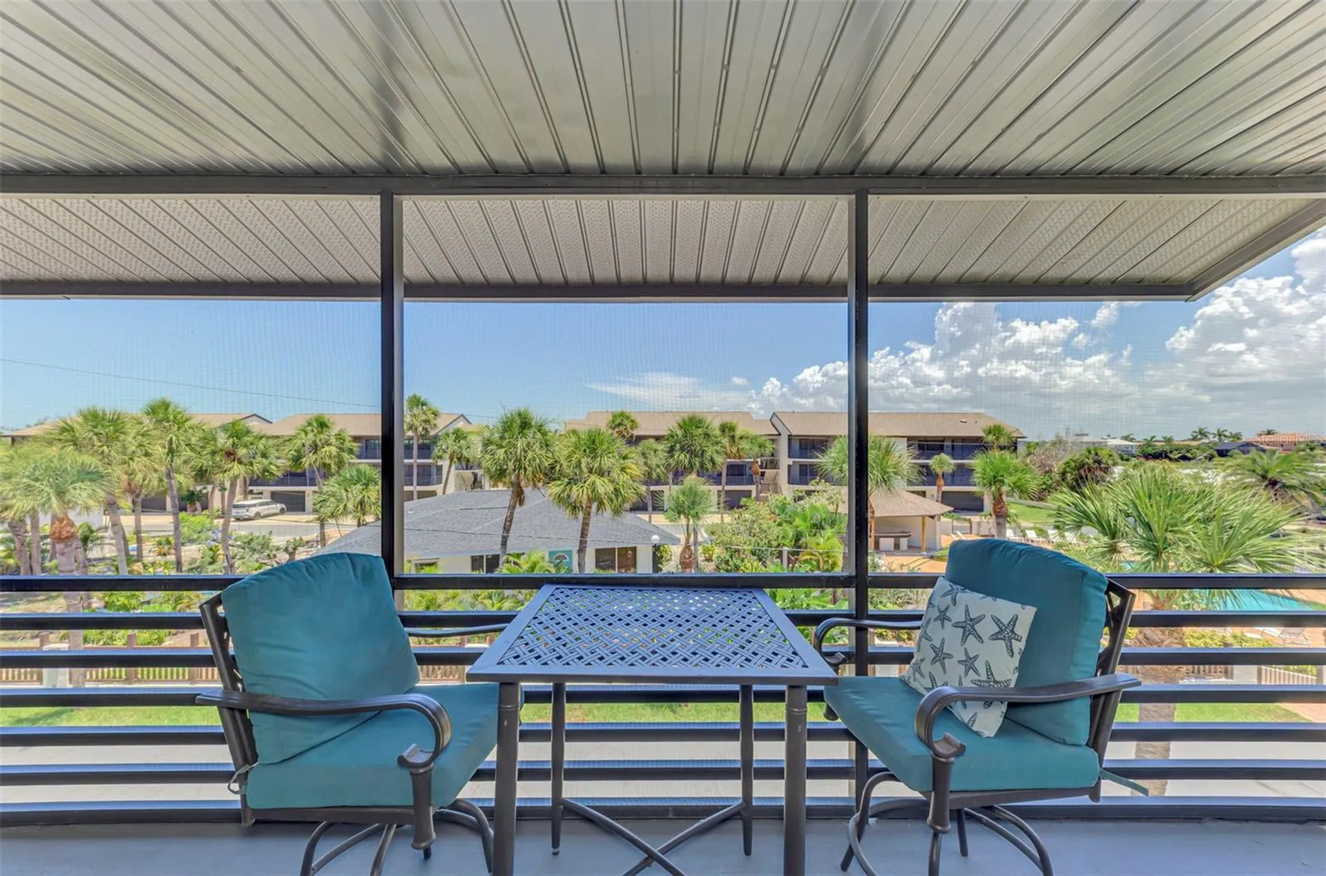 2729 N Beach Road Englewood FL 34223