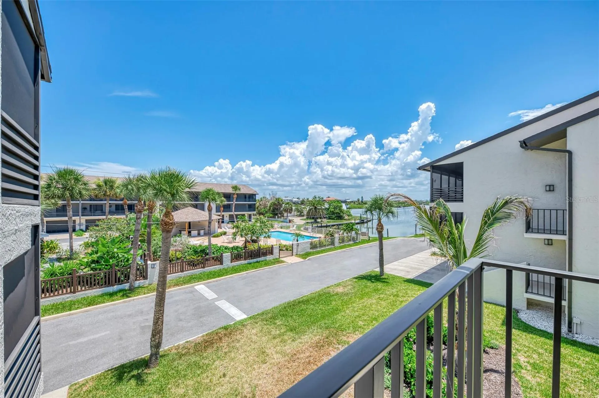 2729 N Beach Road Englewood FL 34223