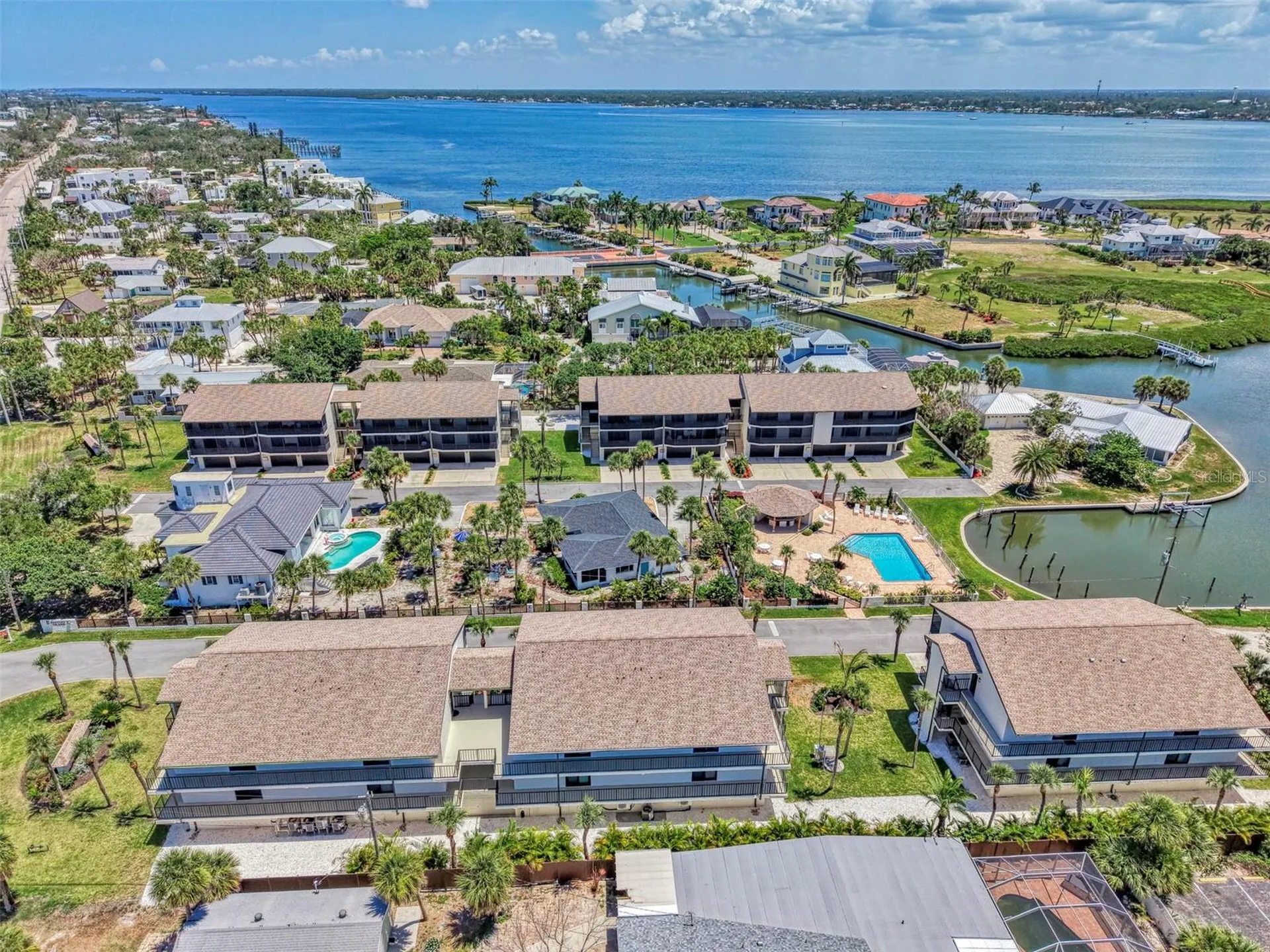 2729 N Beach Road Englewood FL 34223