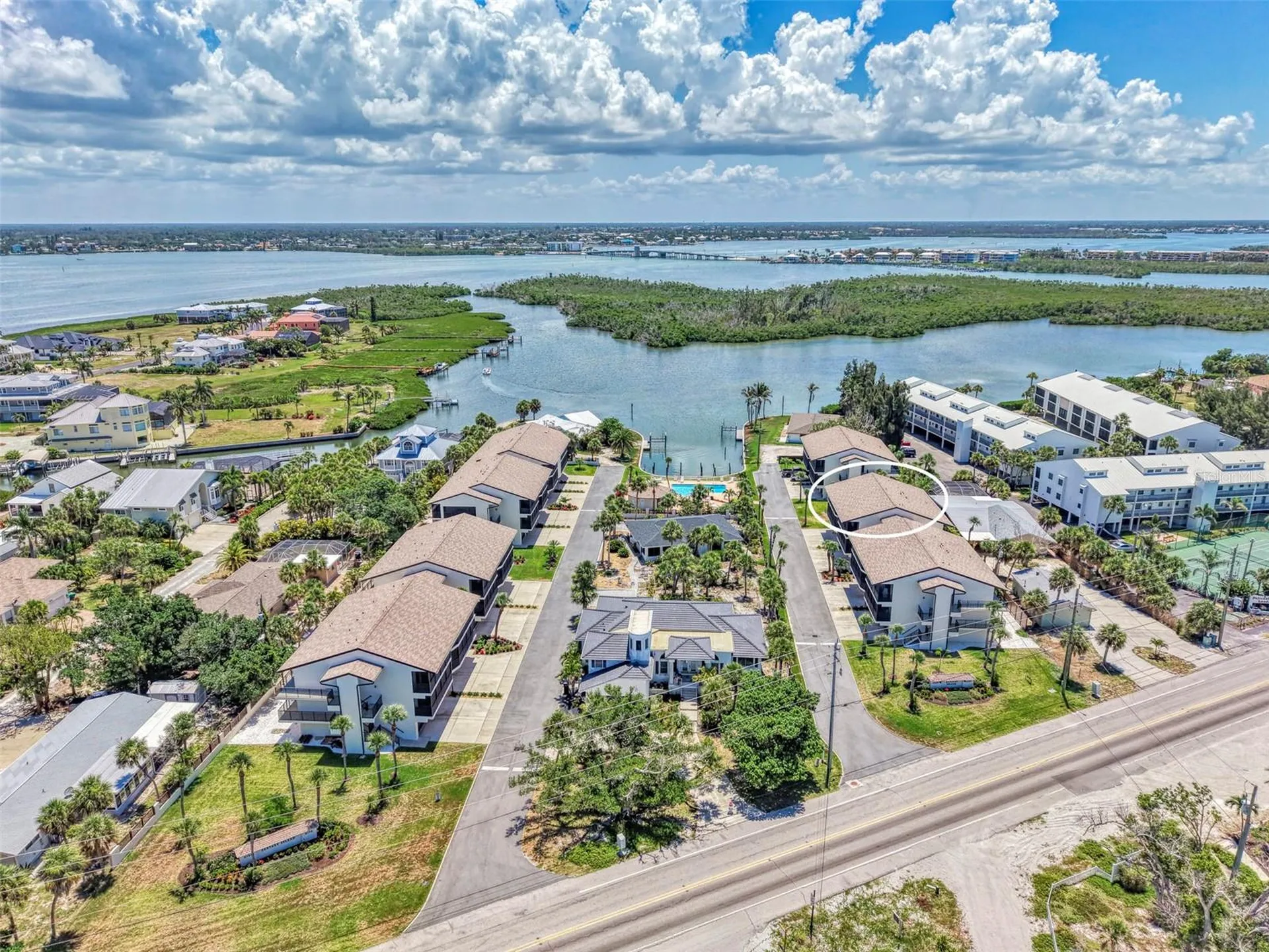 2729 N Beach Road Englewood FL 34223