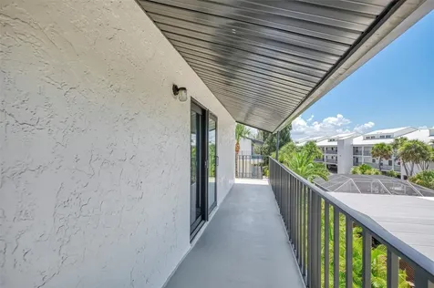 2729 N Beach Road Englewood FL 34223