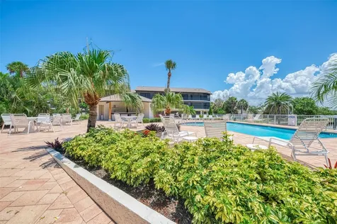 2729 N Beach Road Englewood FL 34223