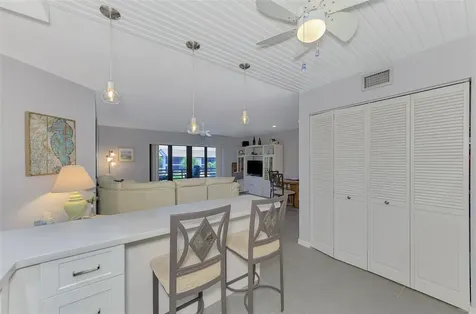 2729 N Beach Road Englewood FL 34223