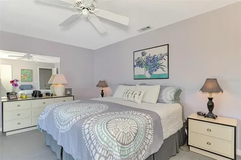 2729 N Beach Road Englewood FL 34223