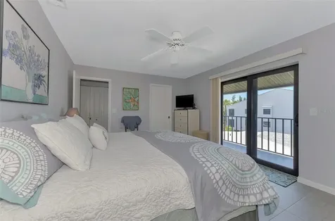 2729 N Beach Road Englewood FL 34223