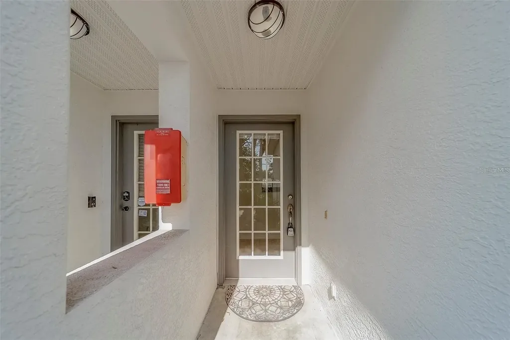 9209 Jakes Path Largo FL 33771