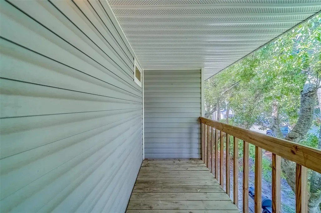 9209 Jakes Path Largo FL 33771