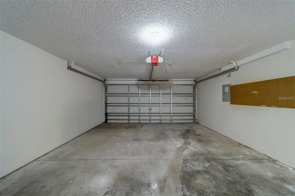 9209 Jakes Path Largo FL 33771