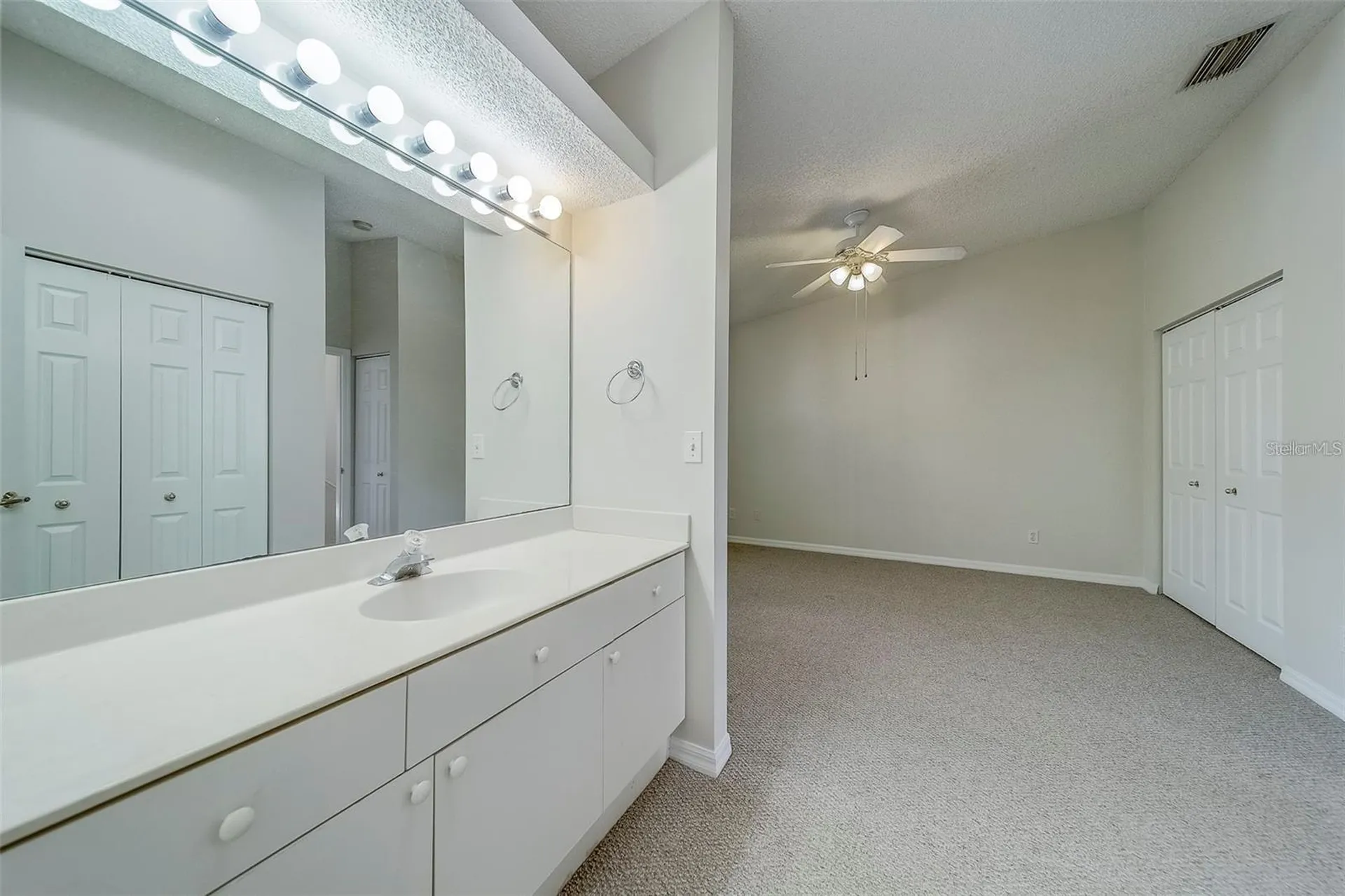9209 Jakes Path Largo FL 33771