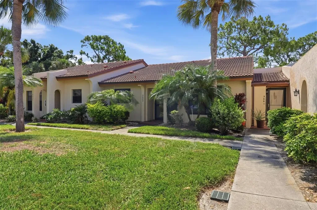 3663 Longmeadow Sarasota FL 34235