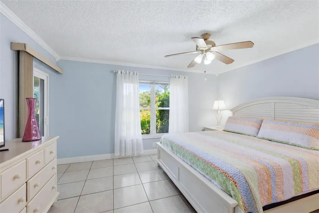 3663 Longmeadow Sarasota FL 34235