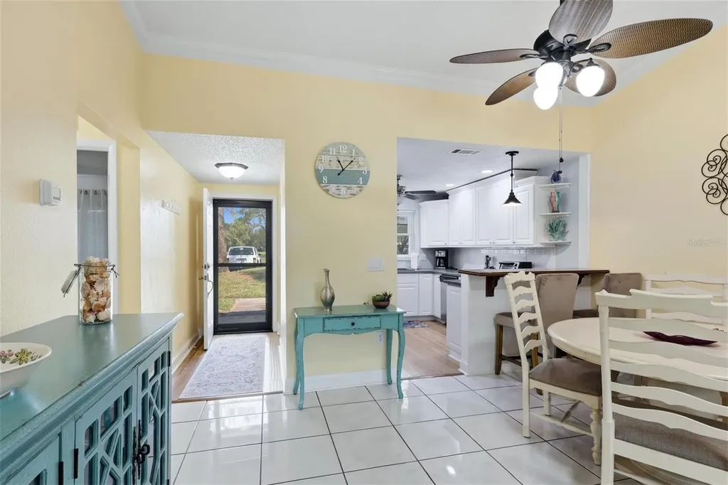 3663 Longmeadow Sarasota FL 34235