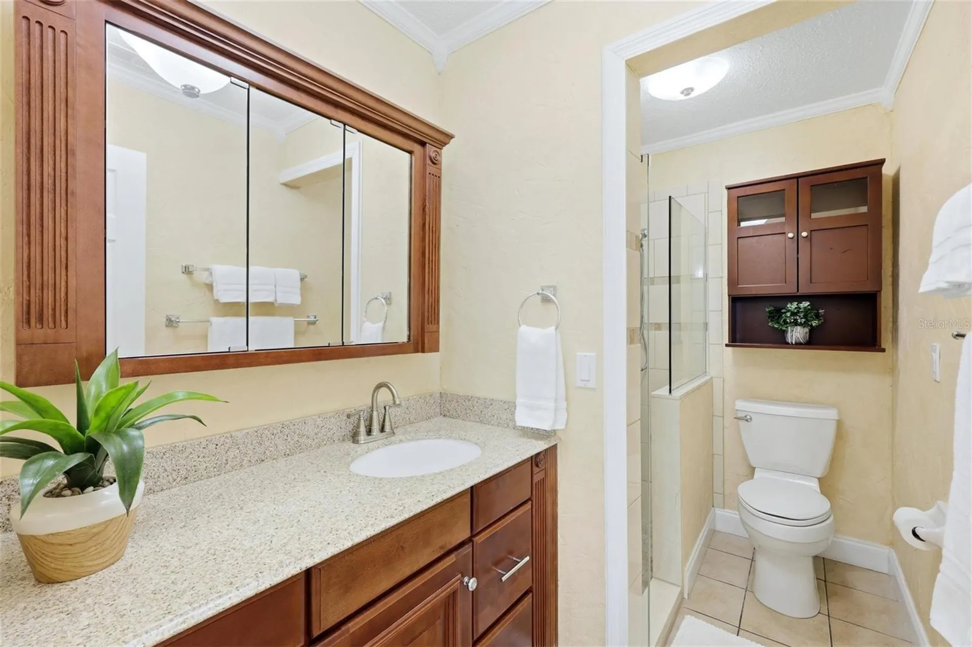 3663 Longmeadow Sarasota FL 34235