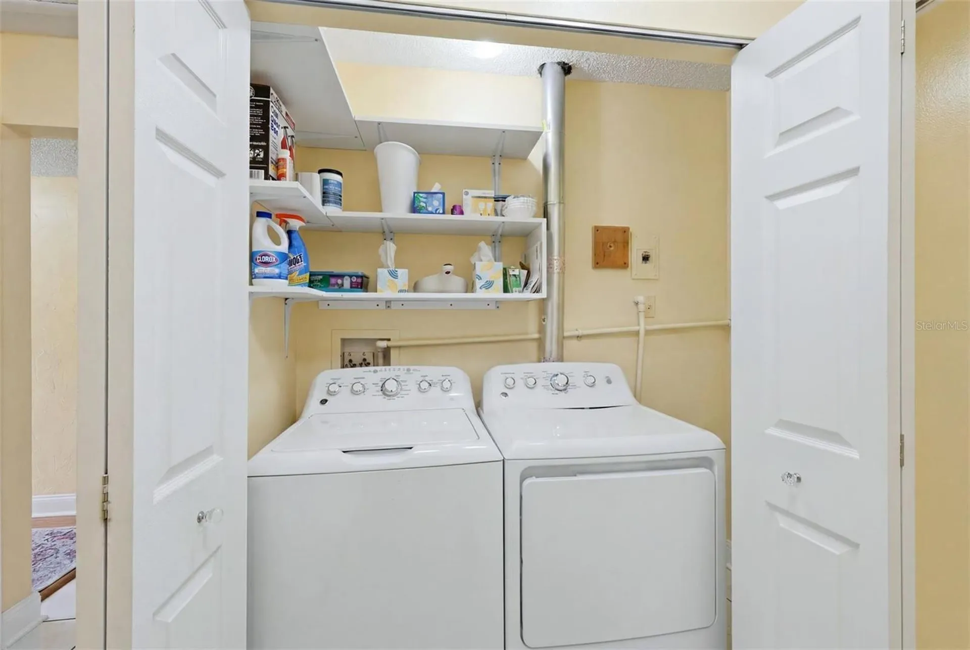 3663 Longmeadow Sarasota FL 34235